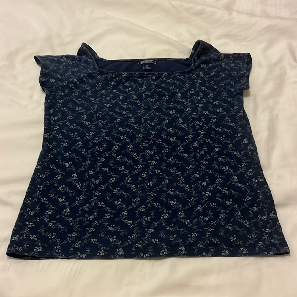 Darling American Living Floral Ladies Medium Top